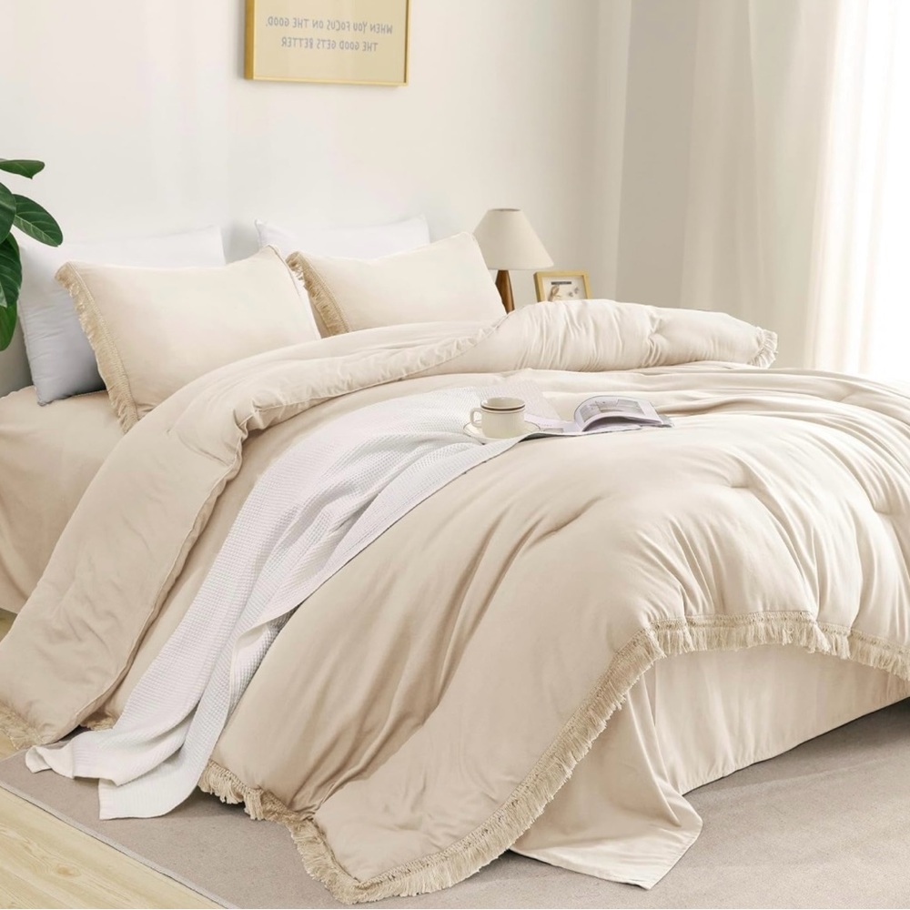 Beige Queen Comforter Set, 3 Pieces